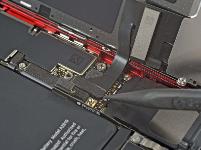 Замена фронтального микрофона iPhone SE 2022