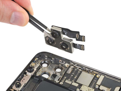 Замена нижнего микрофона iPhone 11 Pro