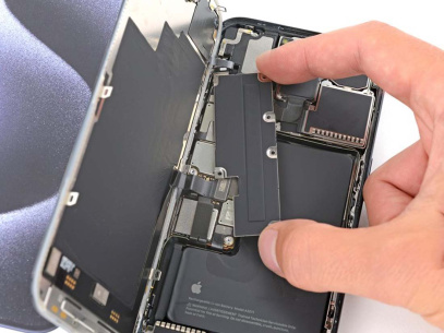 Замена верхнего шлейфа iPhone 15 Pro (боковые кнопки)