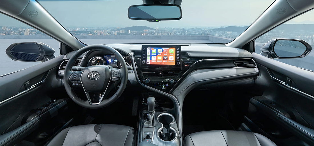 Интерьер Toyota Camry Hybrid