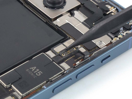 Замена верхнего шлейфа iPhone 14 Pro (боковые кнопки)